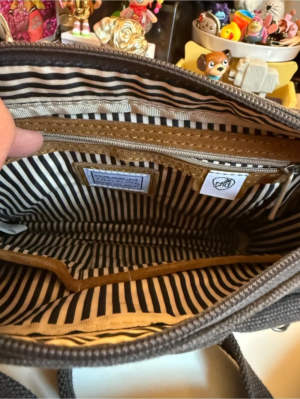 Travelon Anti-Theft Heritage Crossbody Bag